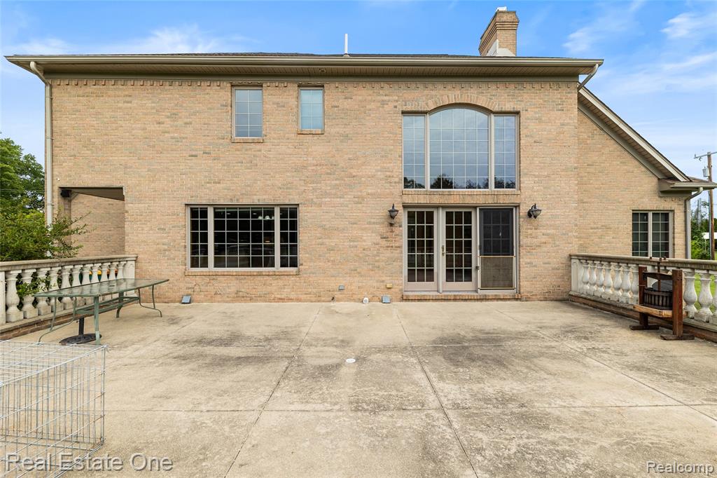 main property photo 20