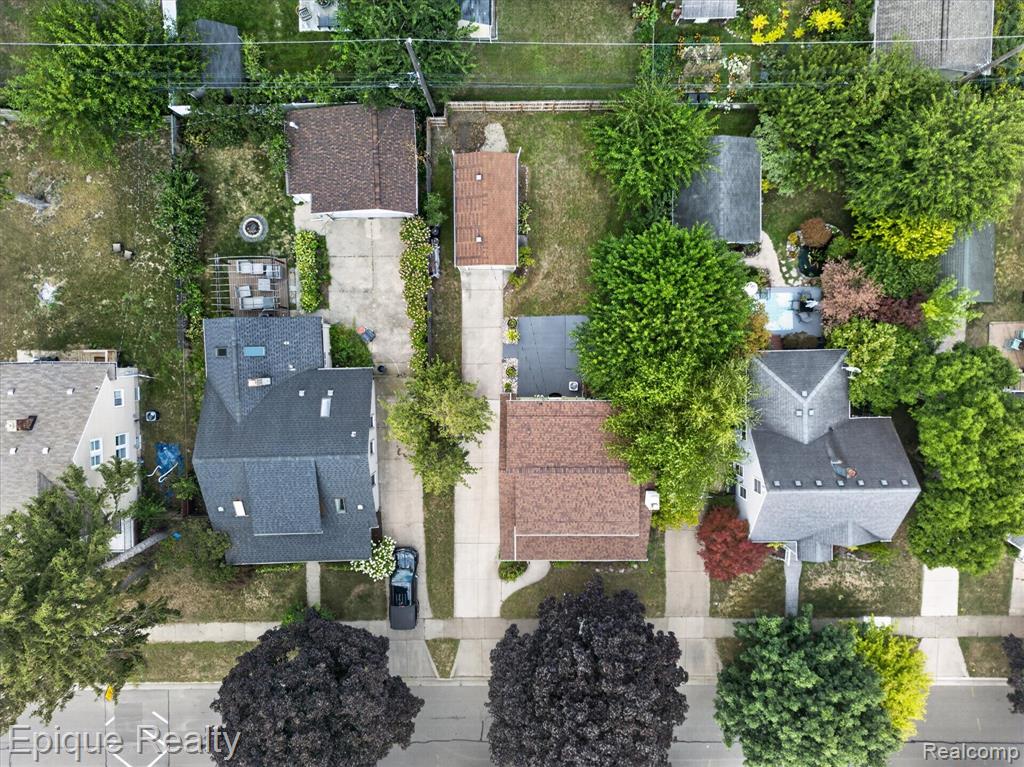 main property photo 68