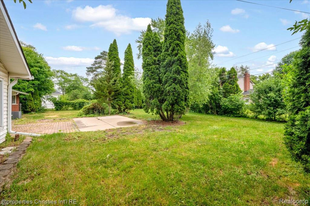 main property photo 29