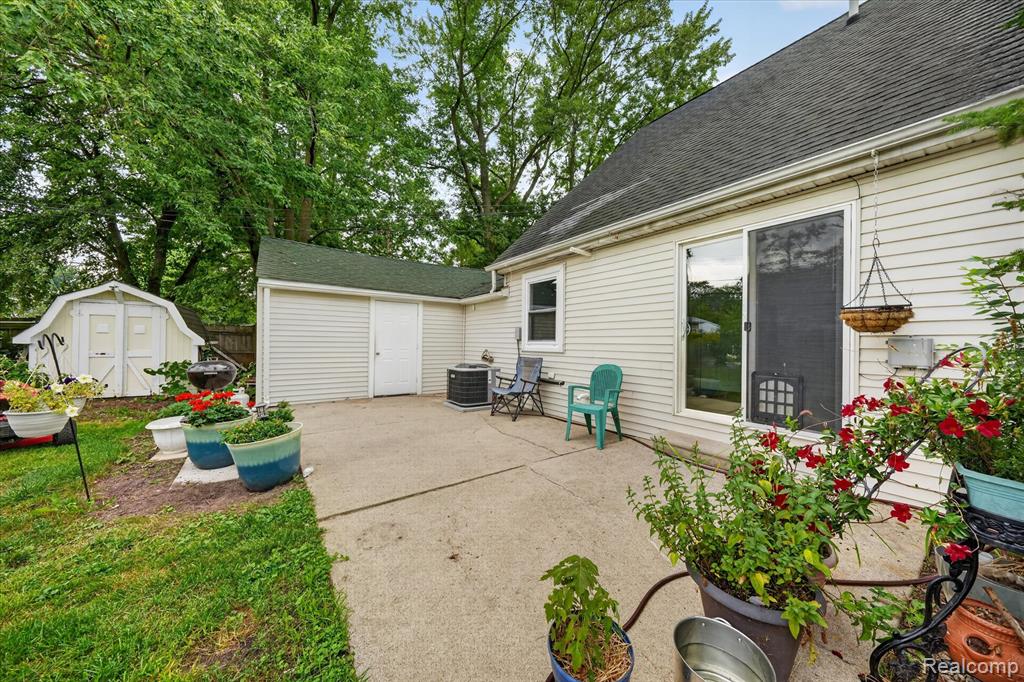 main property photo 46
