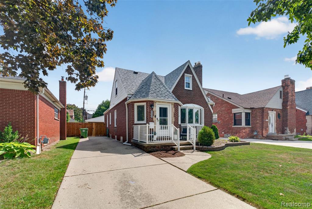 main property photo 2