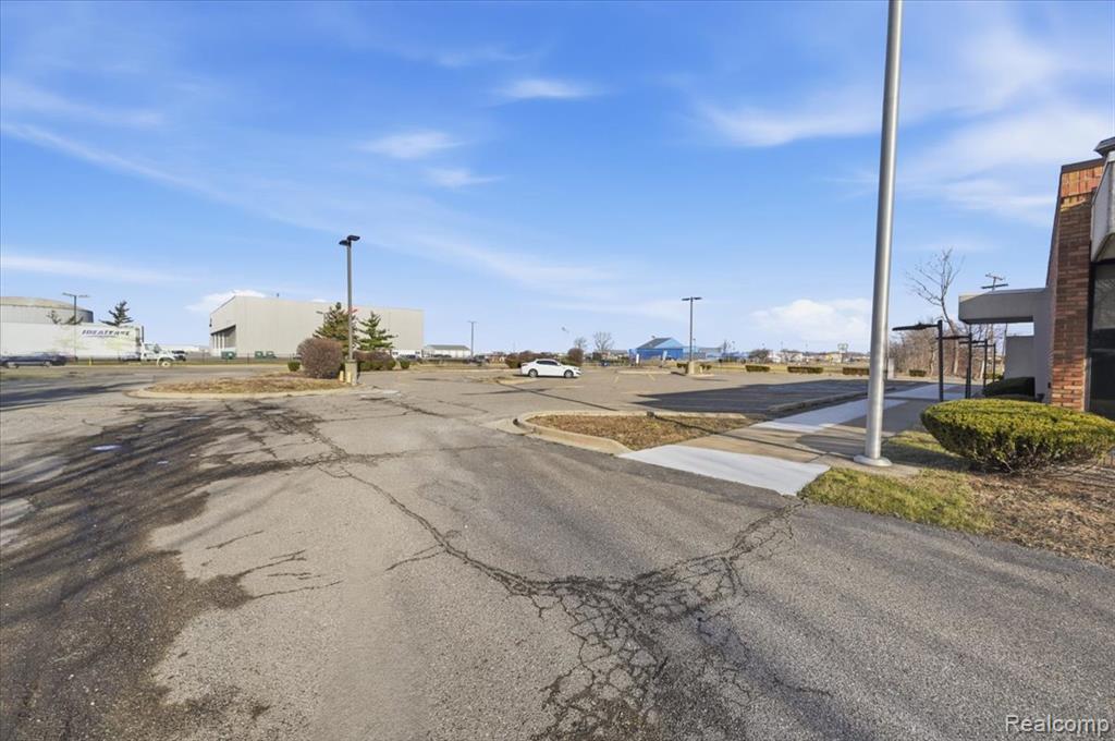 main property photo 33