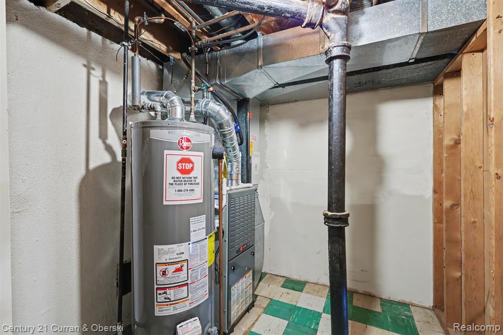 main property photo 23