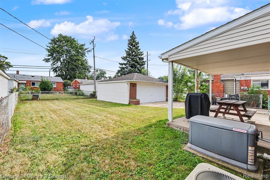 main property photo 38