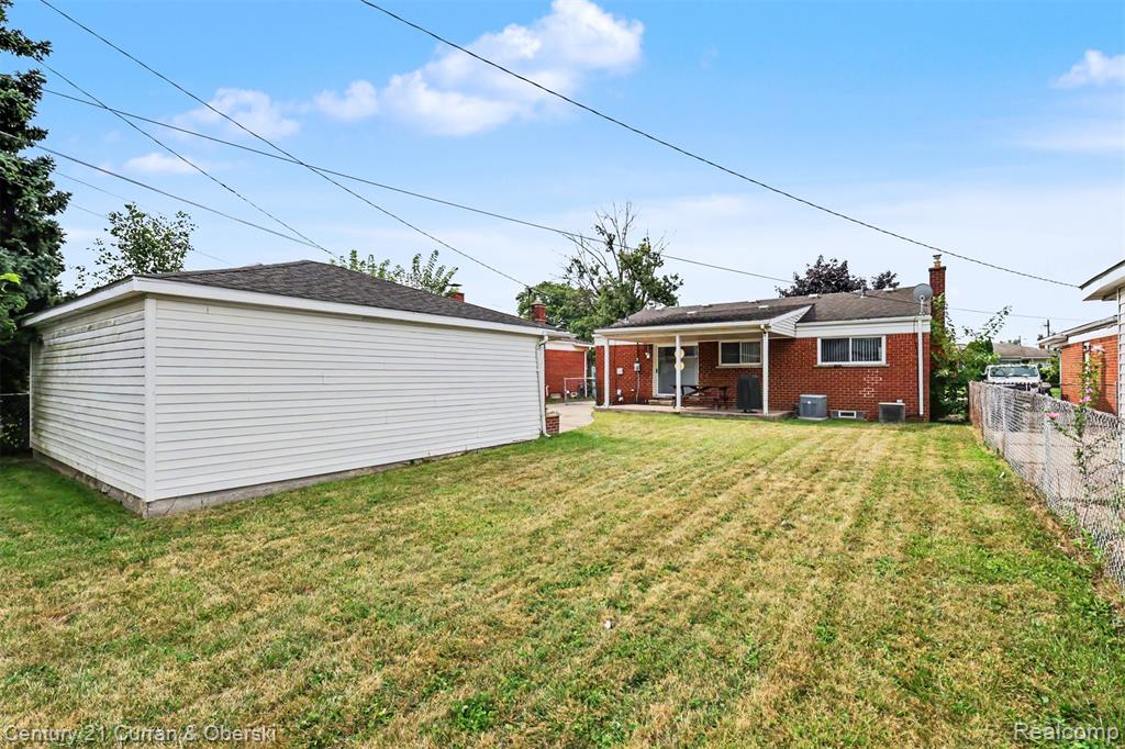main property photo 39