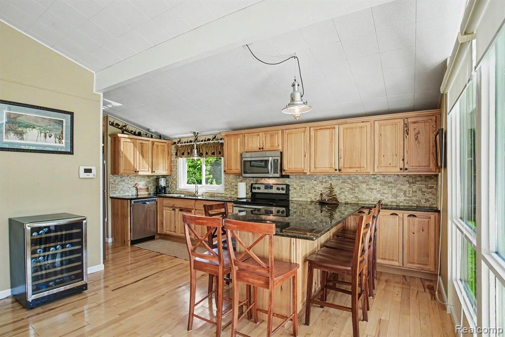 main property photo 17