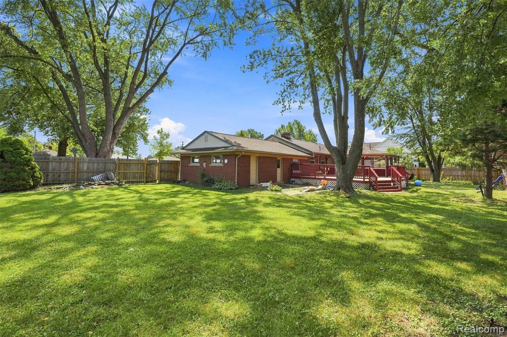 main property photo 19