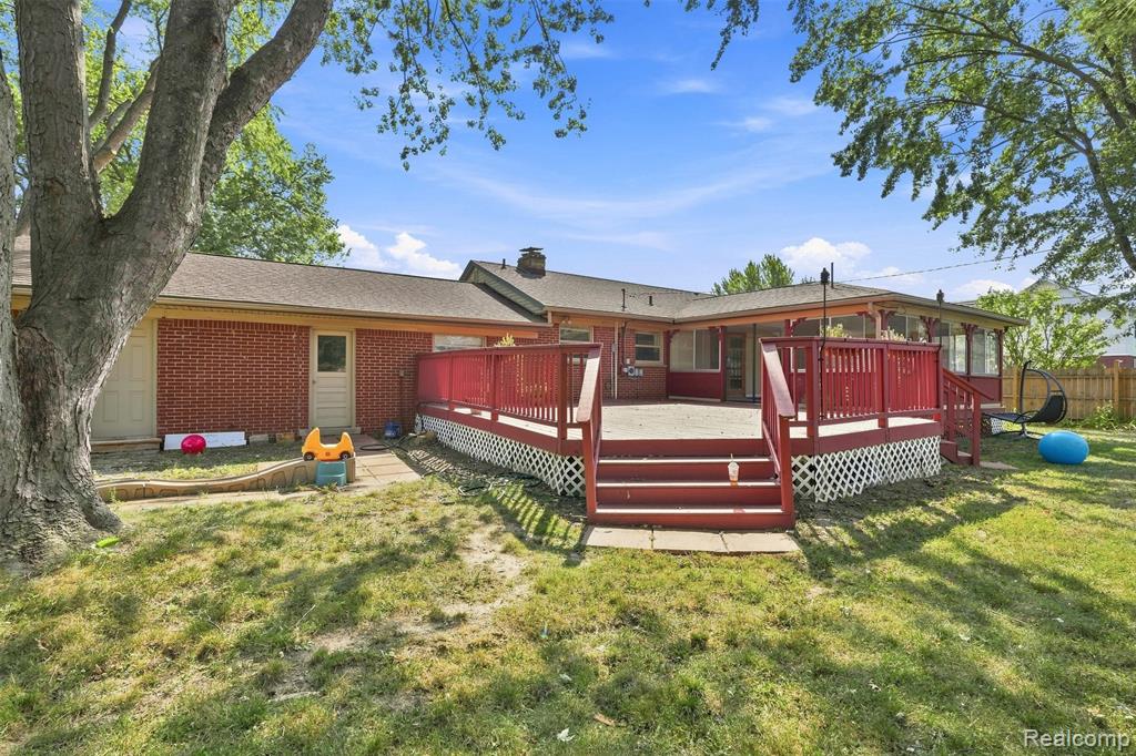 main property photo 20