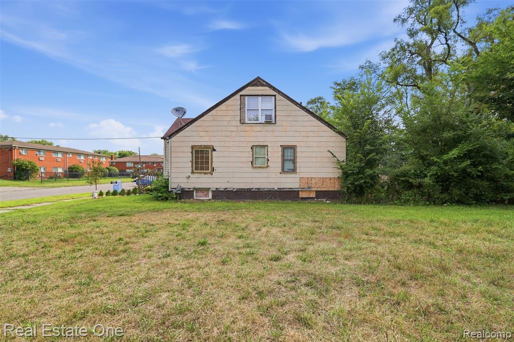 main property photo 3