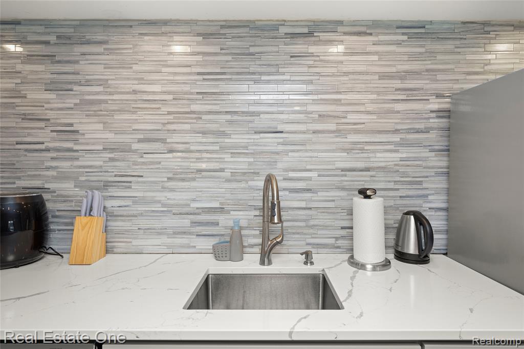 main property photo 67