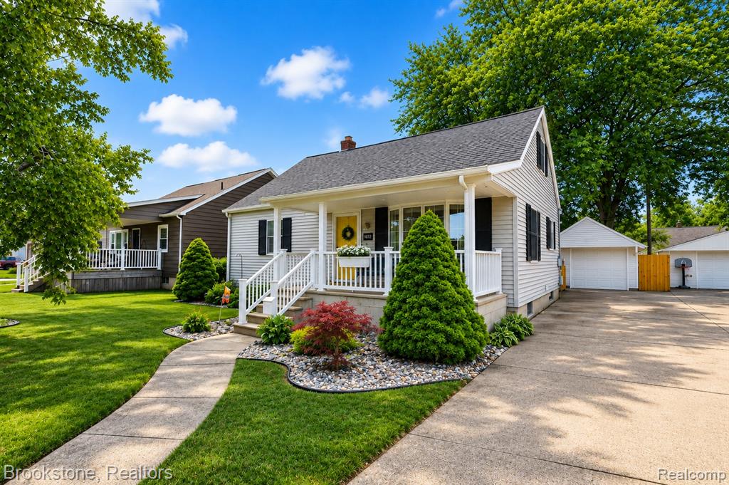 main property photo 1
