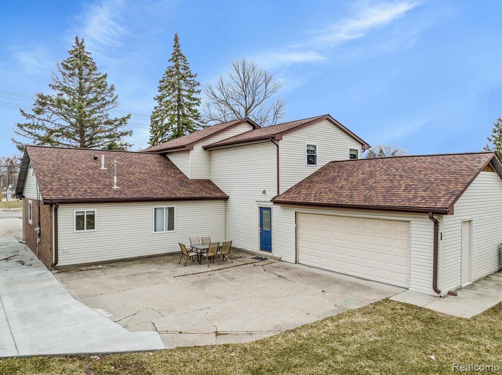 main property photo 36