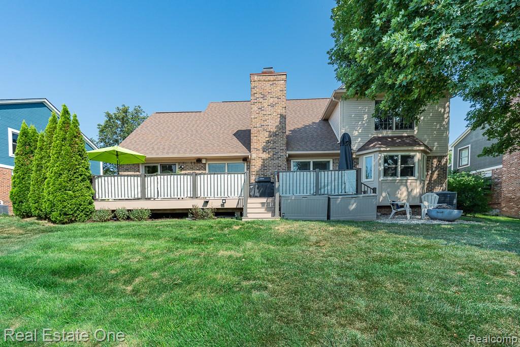main property photo 32