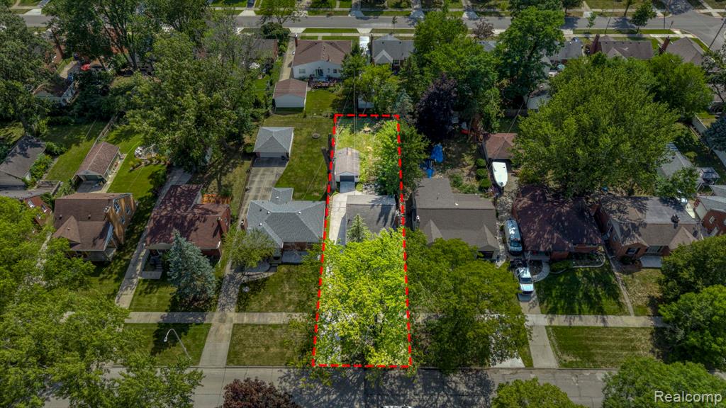 main property photo 23