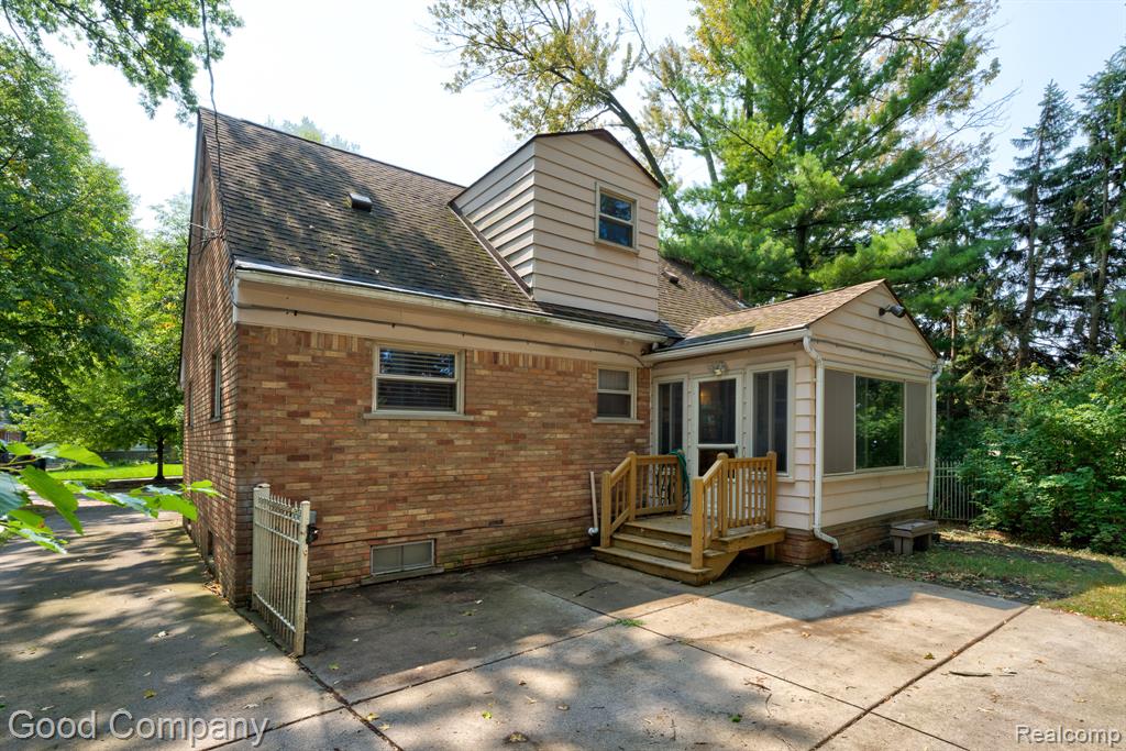 main property photo 59