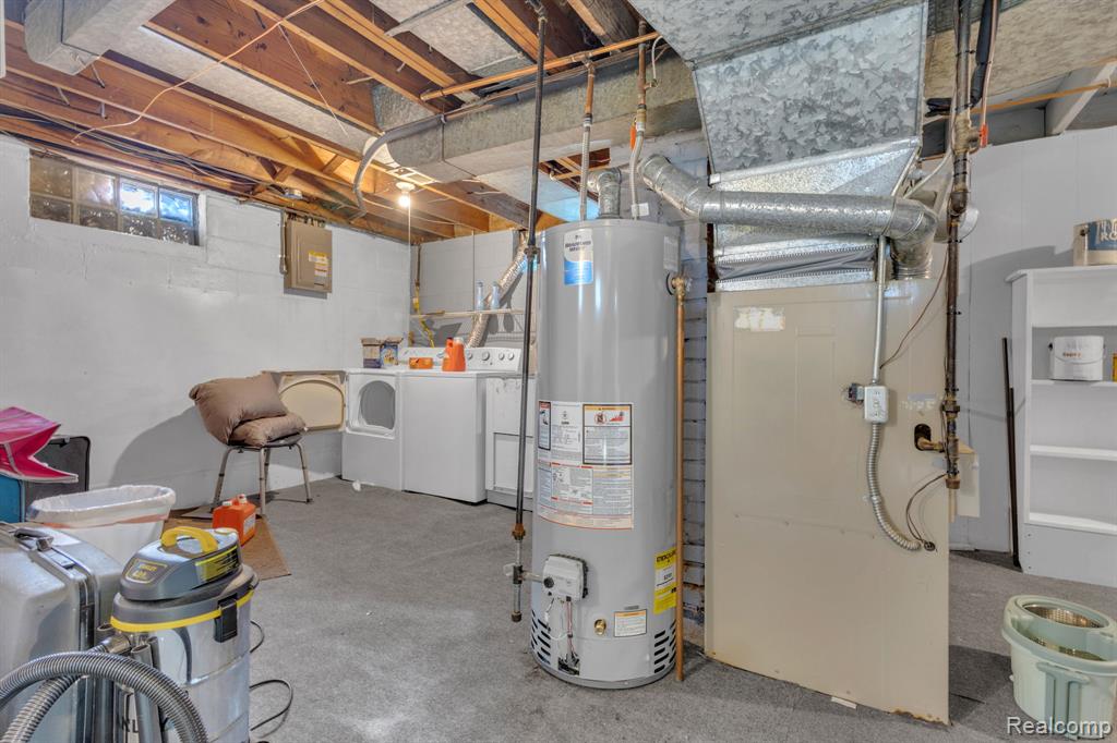 main property photo 17