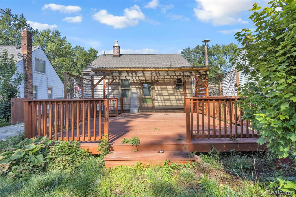 main property photo 34