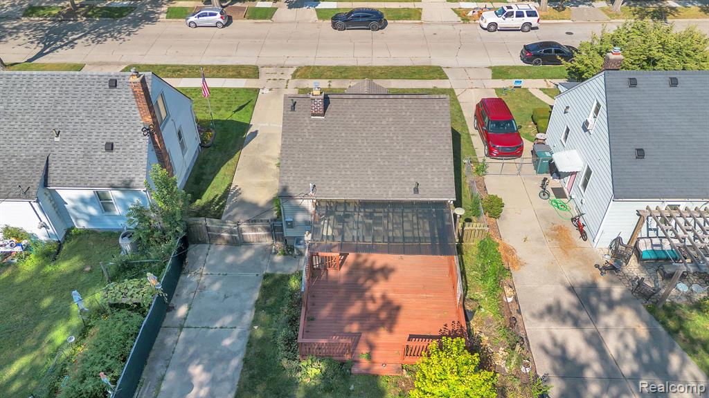 main property photo 44