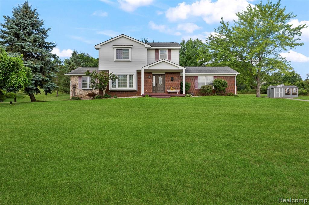 main property photo 12