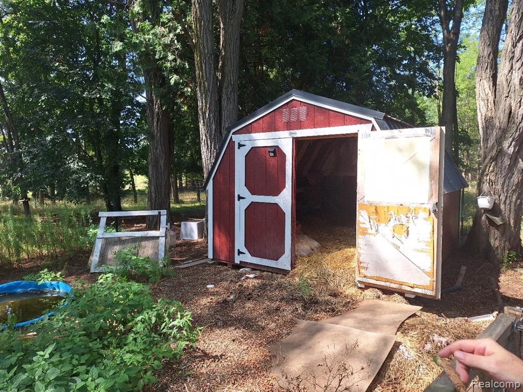 main property photo 4