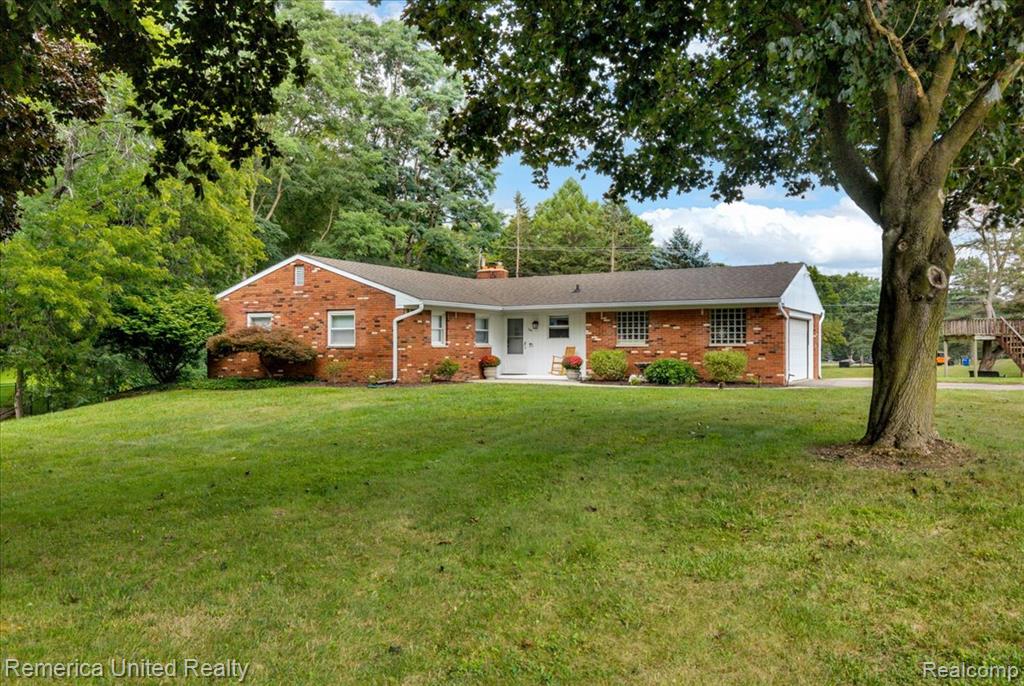 main property photo 47