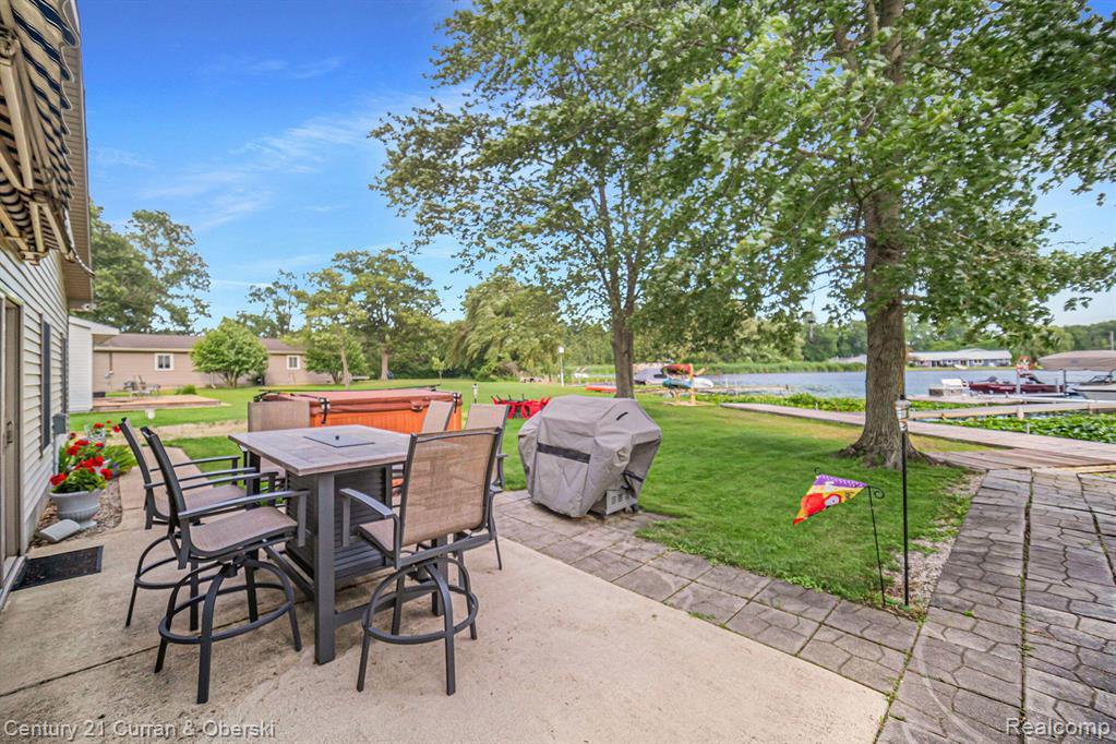 main property photo 39