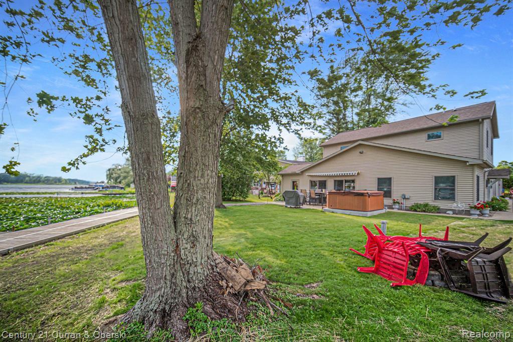 main property photo 40