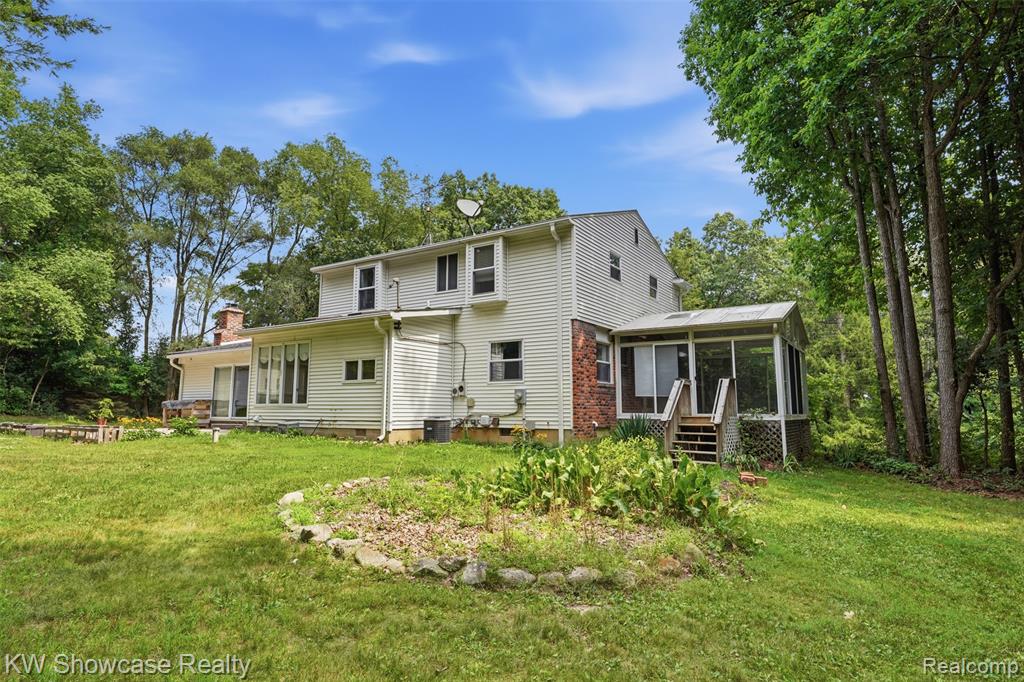 main property photo 31