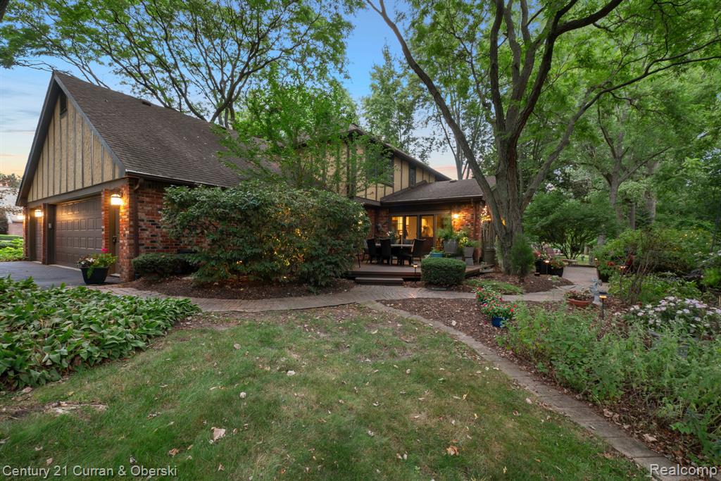 main property photo 75