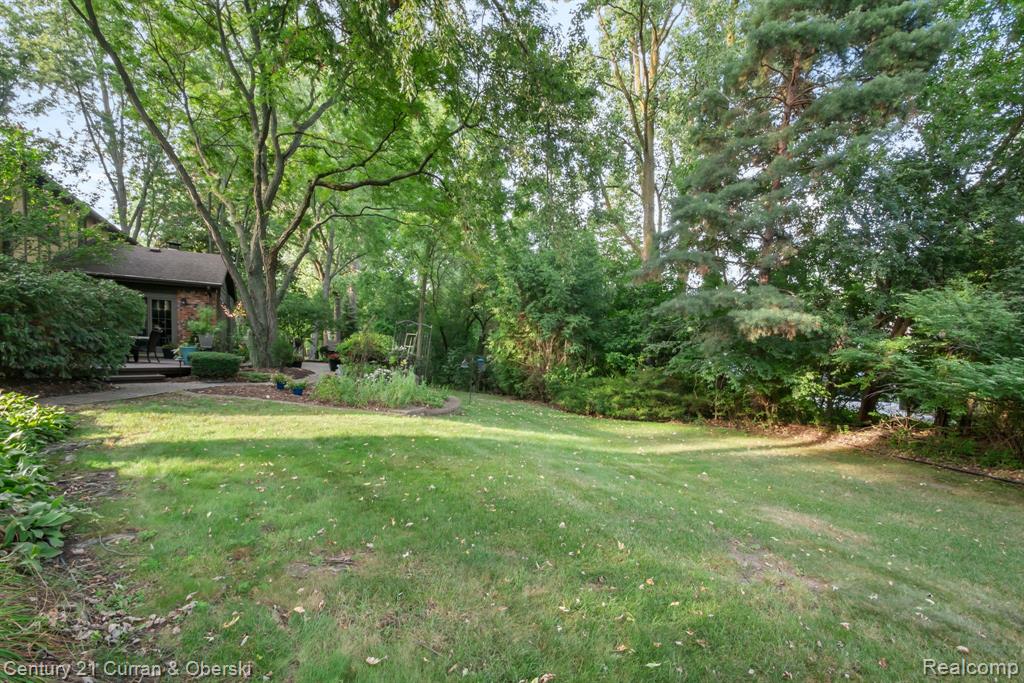 main property photo 76