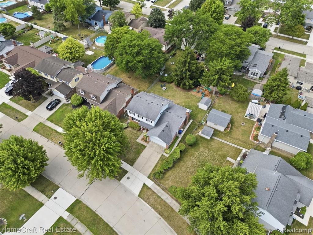 main property photo 49