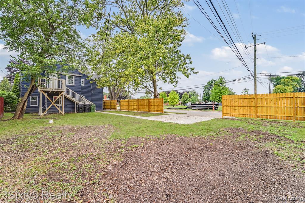 main property photo 21