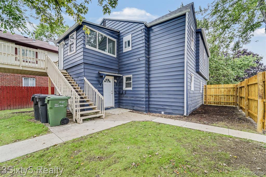main property photo 4