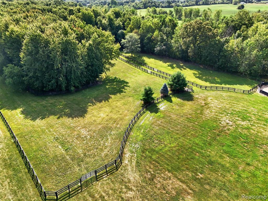 main property photo 49