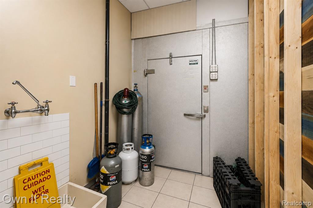 property viewer photo 27