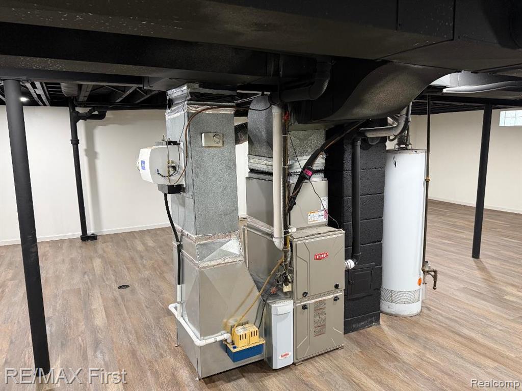 main property photo 27