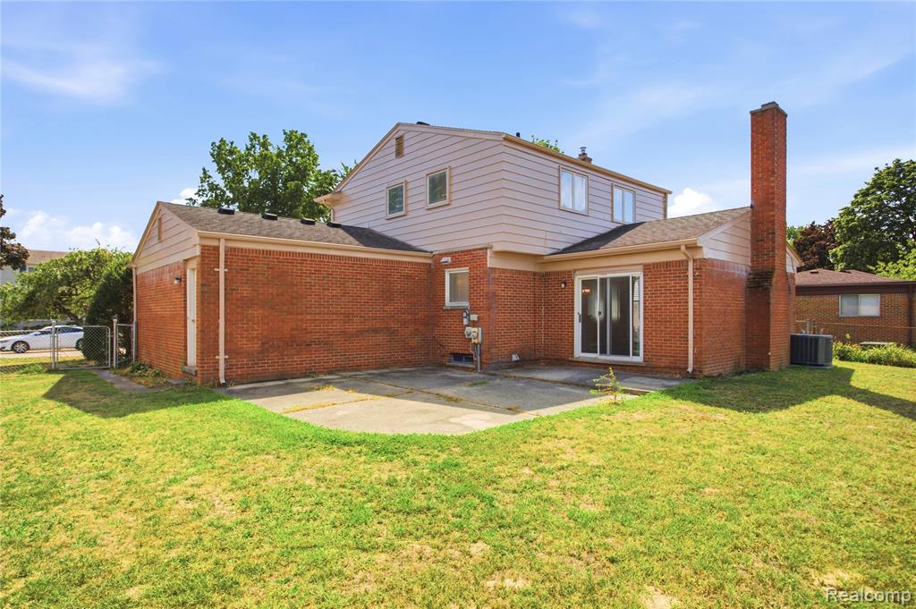 main property photo 39