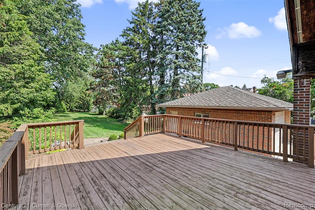 main property photo 50
