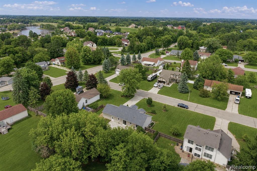 main property photo 47