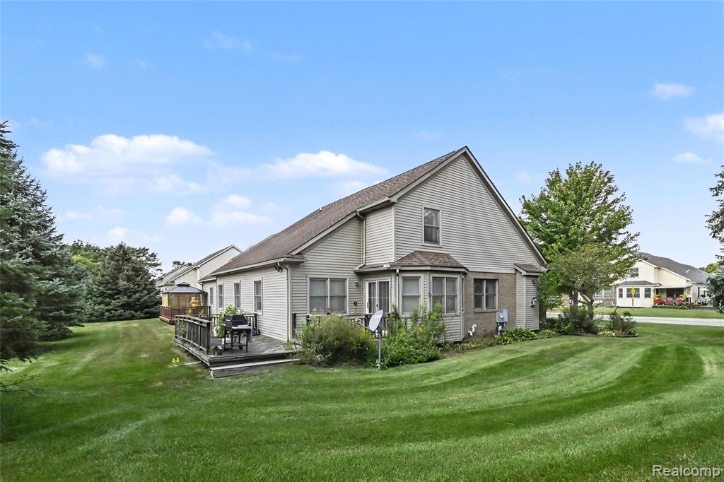 main property photo 16