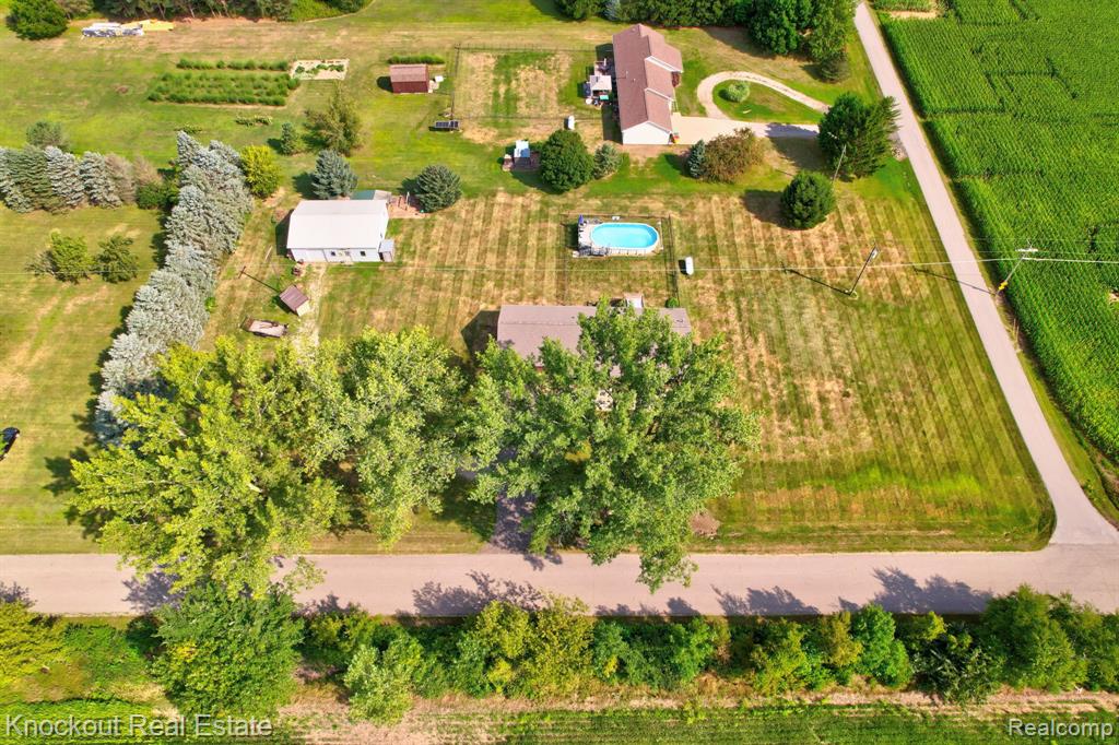 main property photo 58