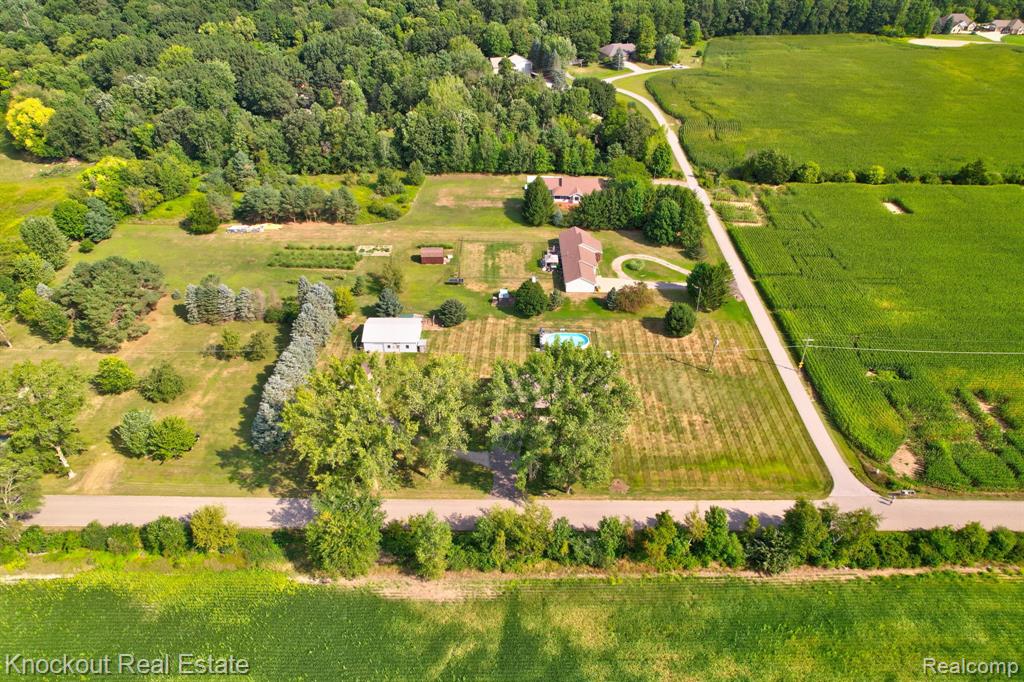 main property photo 59
