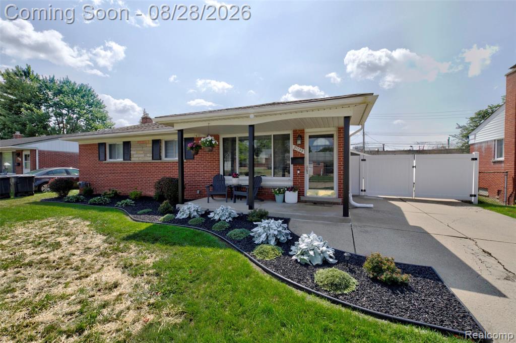 main property photo 0