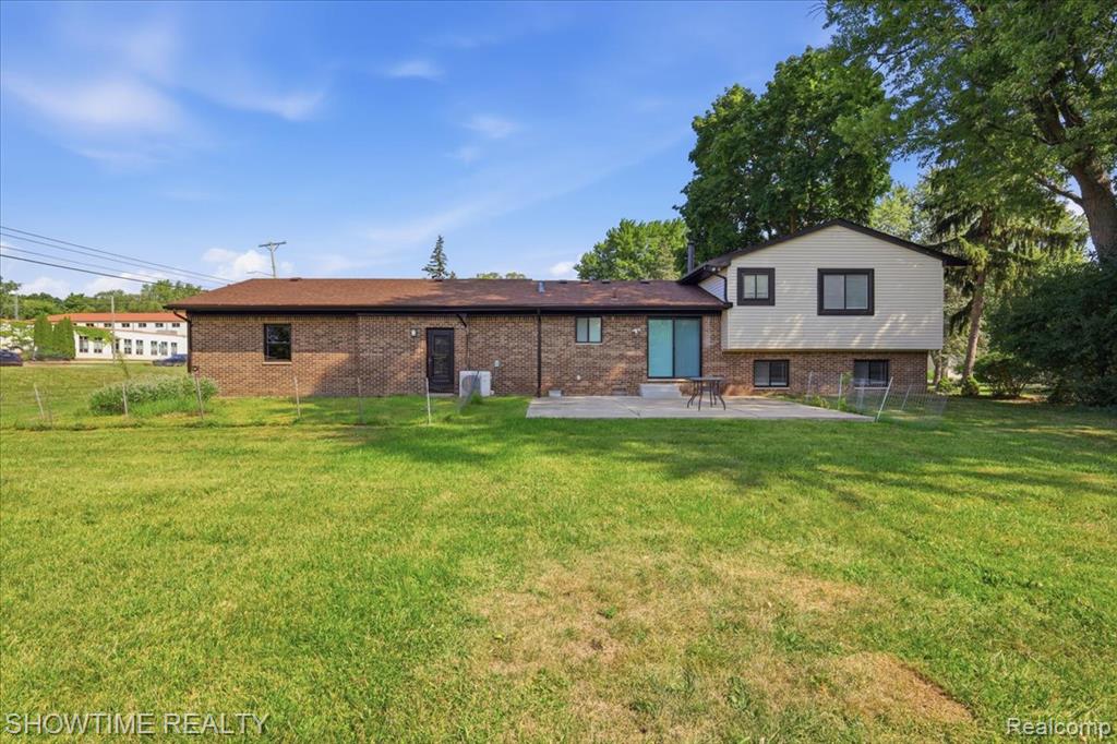 main property photo 38