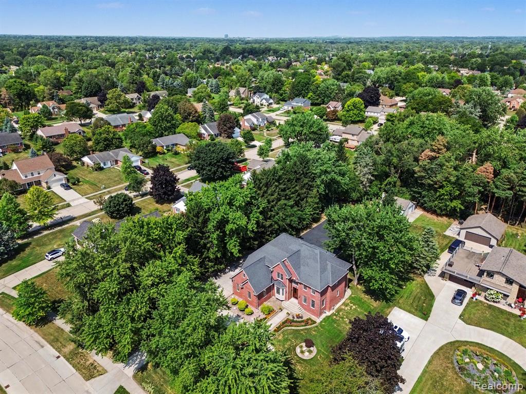 main property photo 47