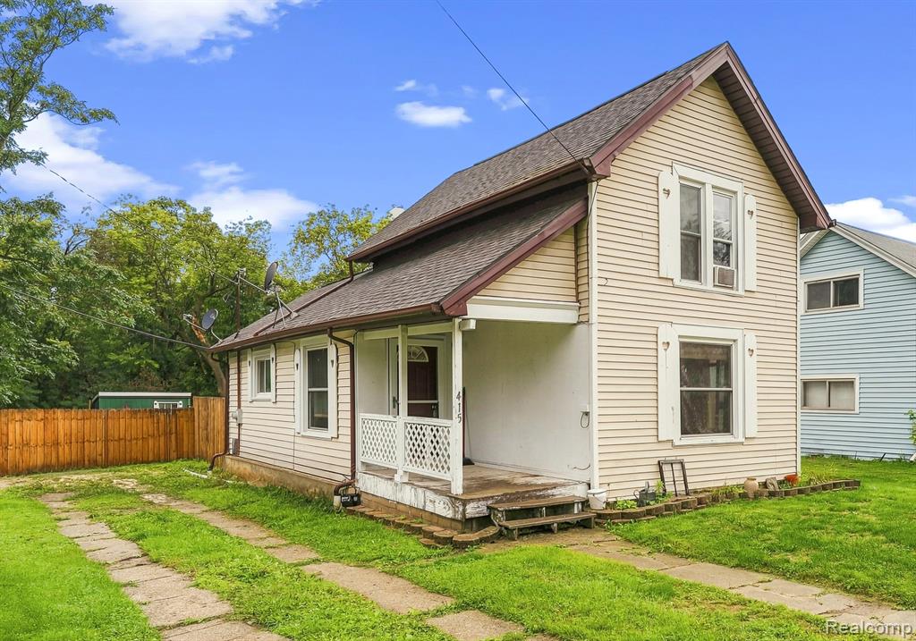 main property photo 3
