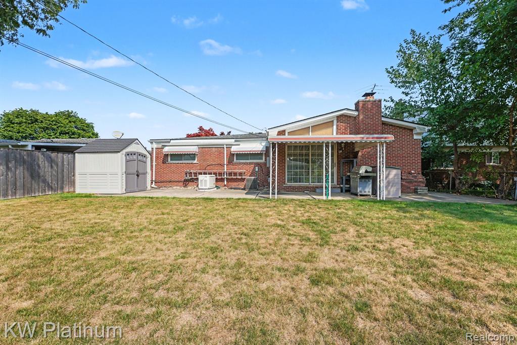 main property photo 27