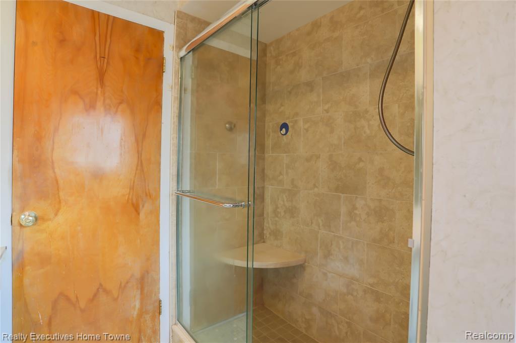 property viewer photo 28