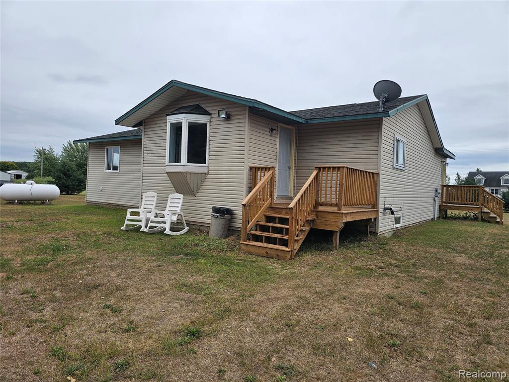 main property photo 17