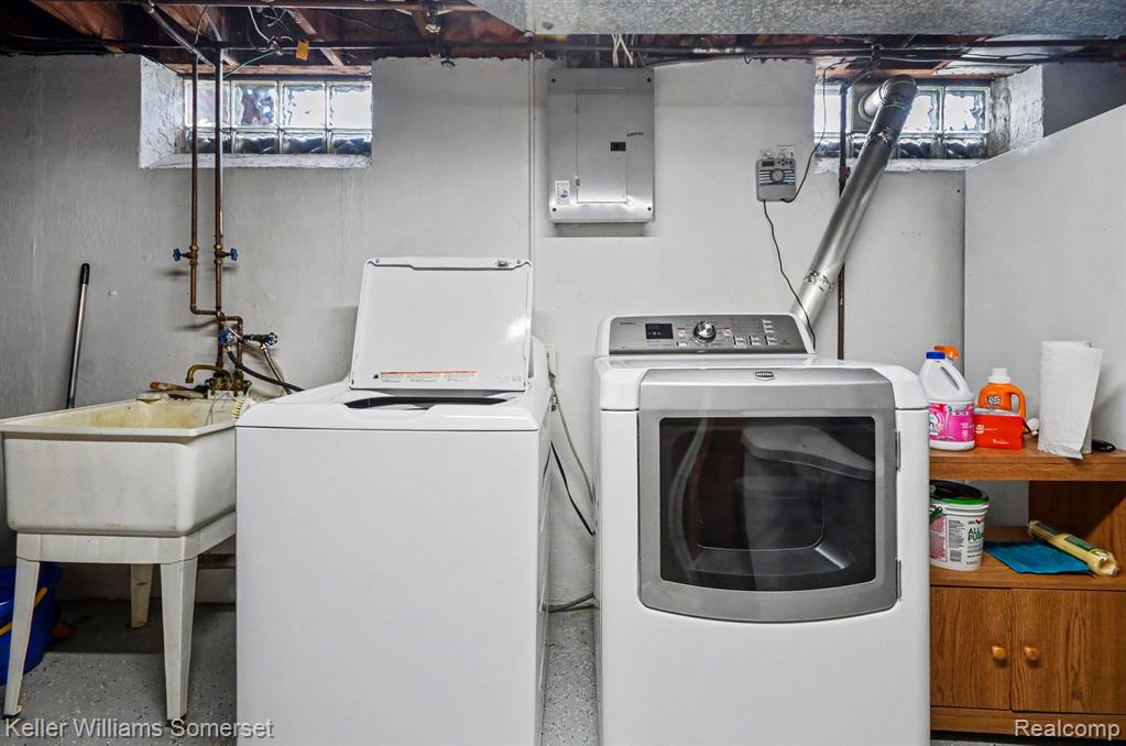 main property photo 17